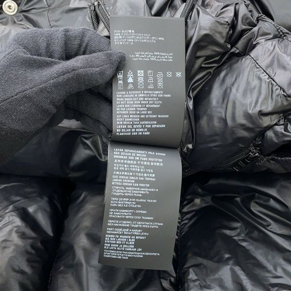 プラダ ダウンジャケット クロップド ベスト/ジャケット トライアングルロゴ レディースサイズ40 291805 PRADA アウター 黒