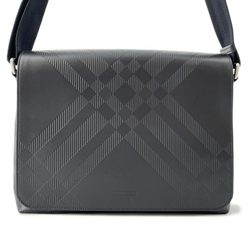 バーバリー ショルダーバッグ エンボスチェック メッセンジャーバッグ カーフレザー 81019221 BURBERRY 黒