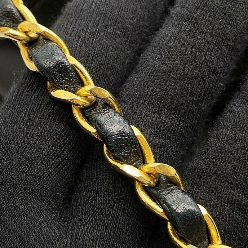 シャネル チェーンショルダーバッグ マトラッセ25 ココマーク ラムスキン A01112 CHANEL バッグ 黒