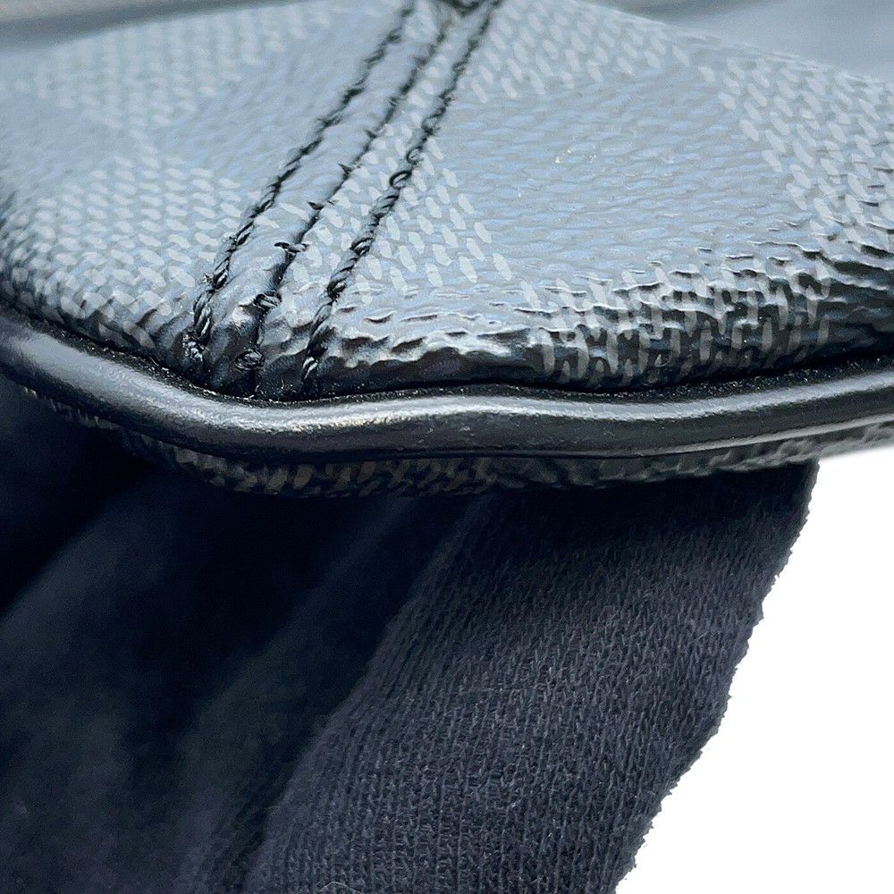 ルイヴィトン ショルダーバッグ ダミエ・グラフィット トマス N58028 LOUIS VUITTON メンズ ブラック 黒