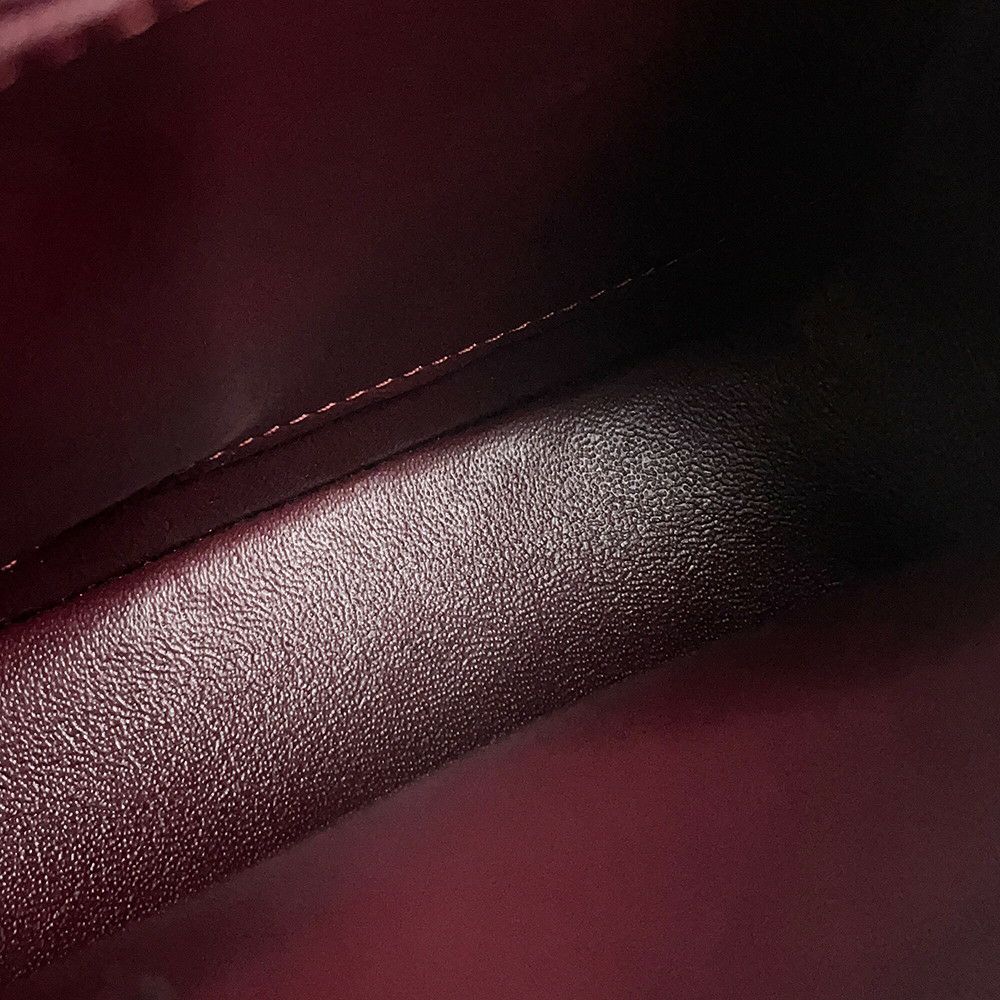 シャネル チェーンショルダーバッグ マトラッセ23 ココマーク ダブルチェーン キャビアスキン A01113 CHANEL 黒